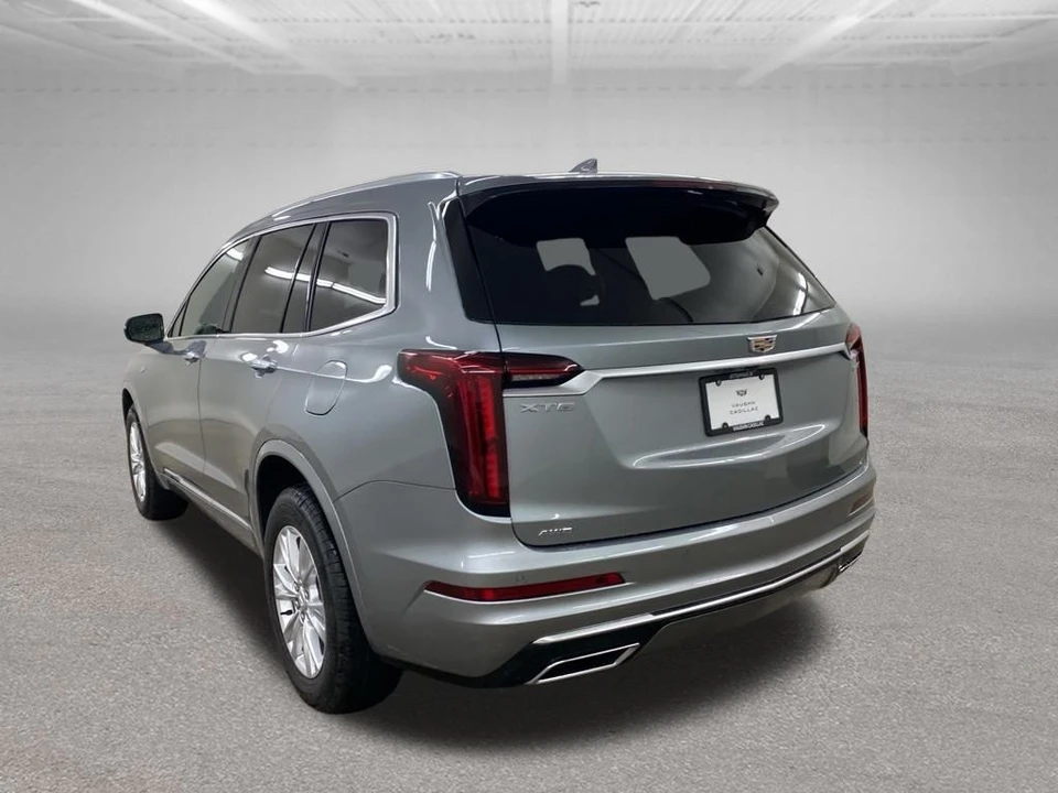 2025 Cadillac XT6 - Image 8 of 12