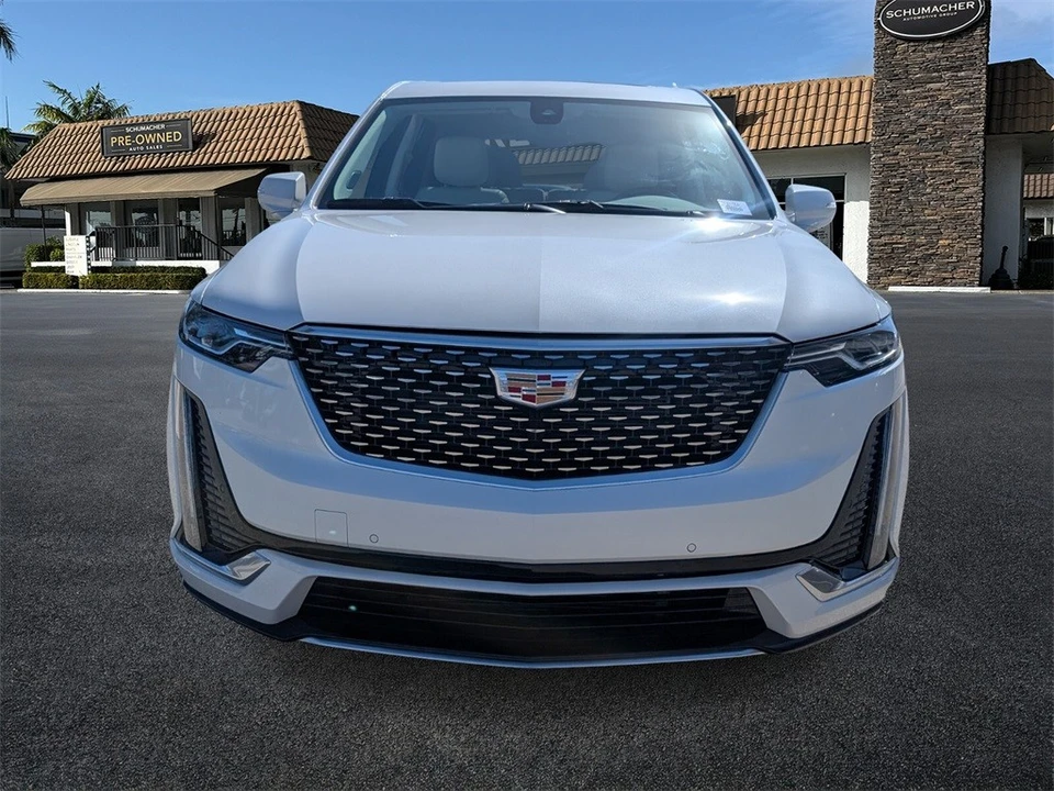 2025 Cadillac XT6 - Image 2 of 12