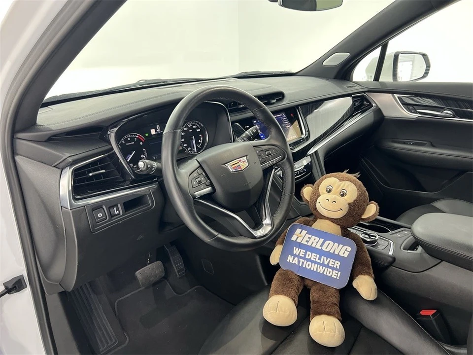 2025 Cadillac XT6 - Image 10 of 12