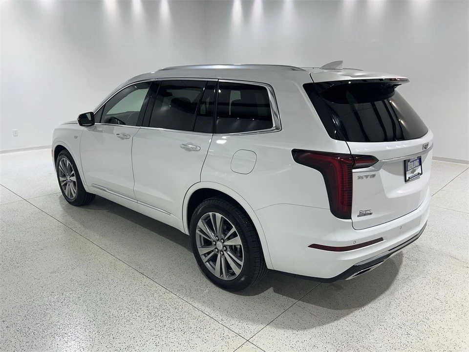 2025 Cadillac XT6 - Image 6 of 12
