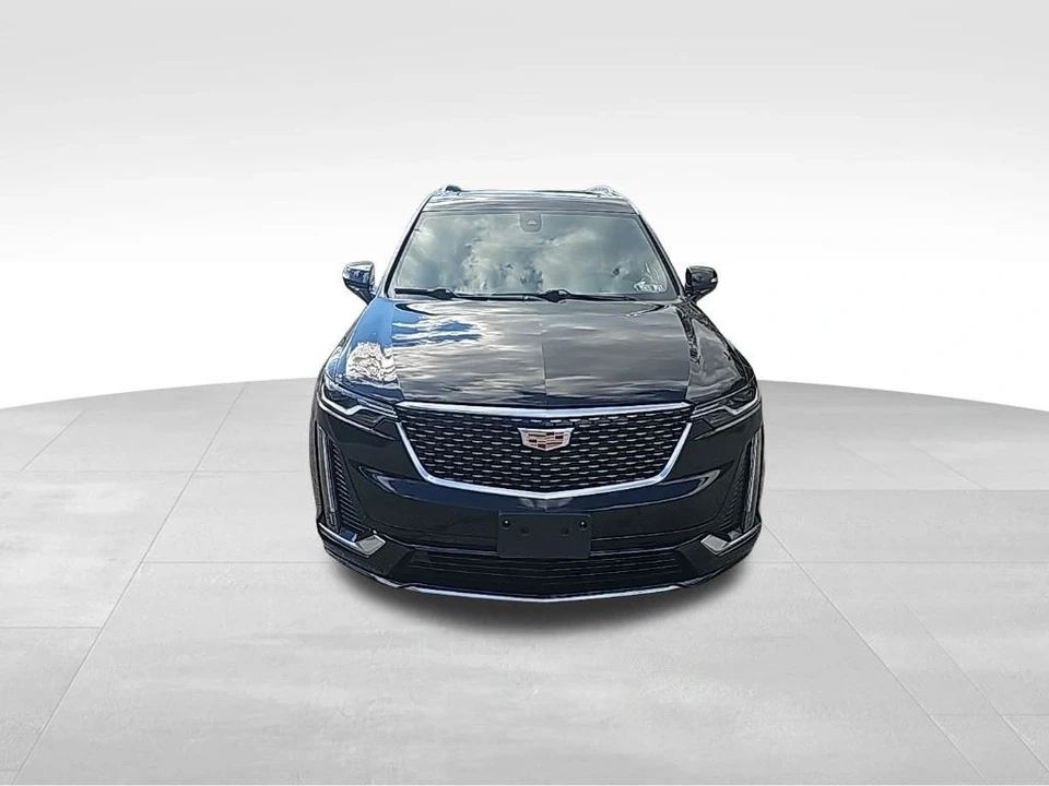2025 Cadillac XT6 - Image 2 of 12