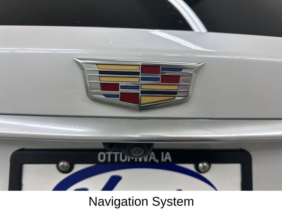 2025 Cadillac XT6 - Image 16 of 21
