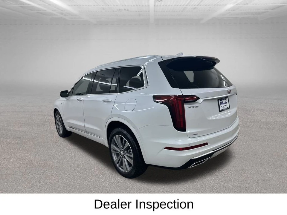 2025 Cadillac XT6 - Image 9 of 21