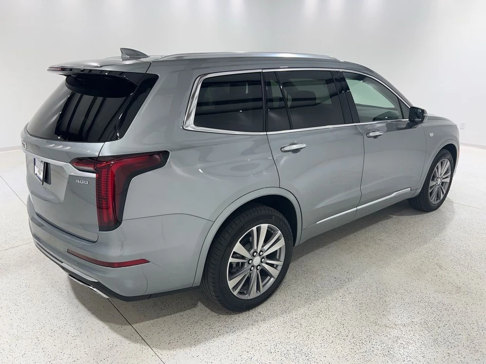 2025 Cadillac XT6 - Image 5 of 21