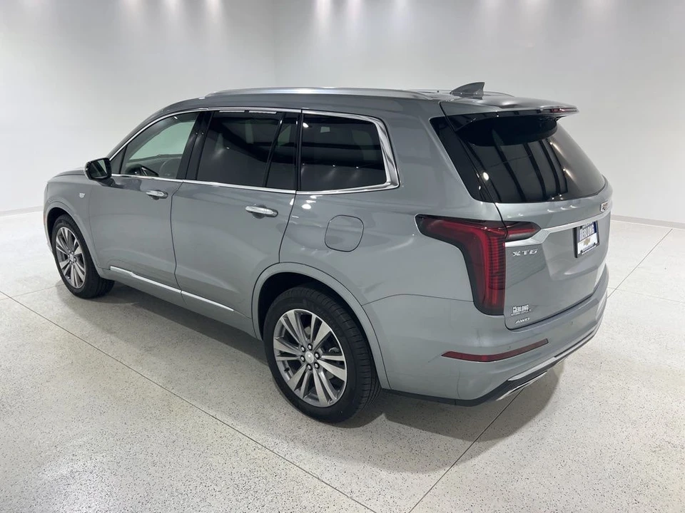 2025 Cadillac XT6 - Image 3 of 21