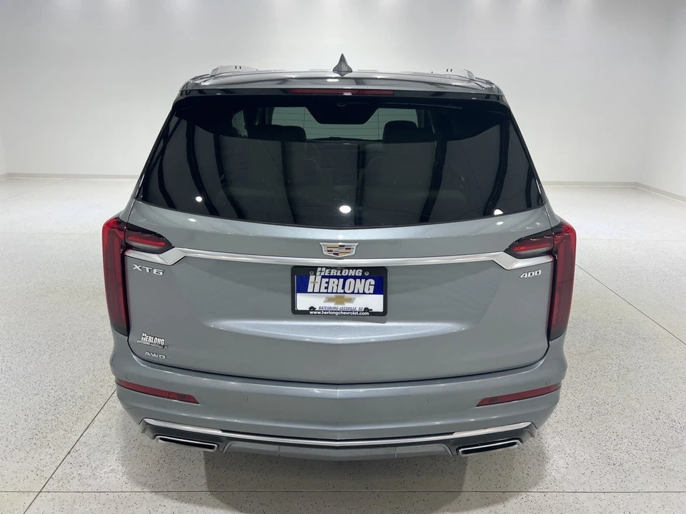 2025 Cadillac XT6 - Image 4 of 21