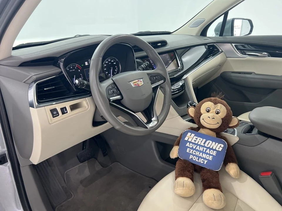 2025 Cadillac XT6 - Image 9 of 21