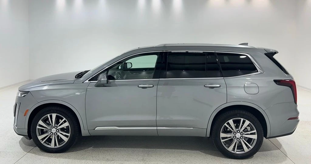2025 Cadillac XT6 - Image 2 of 21