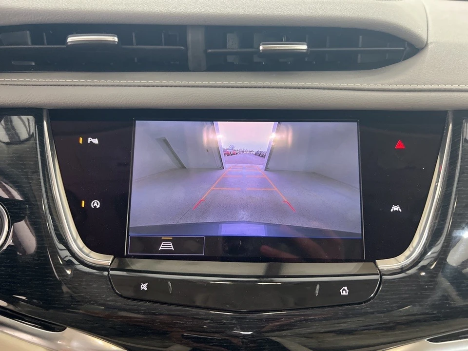 2025 Cadillac XT6 - Image 13 of 21