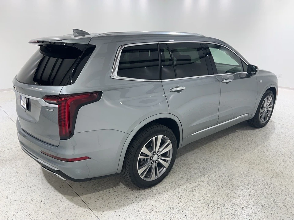 2025 Cadillac XT6 - Image 5 of 21