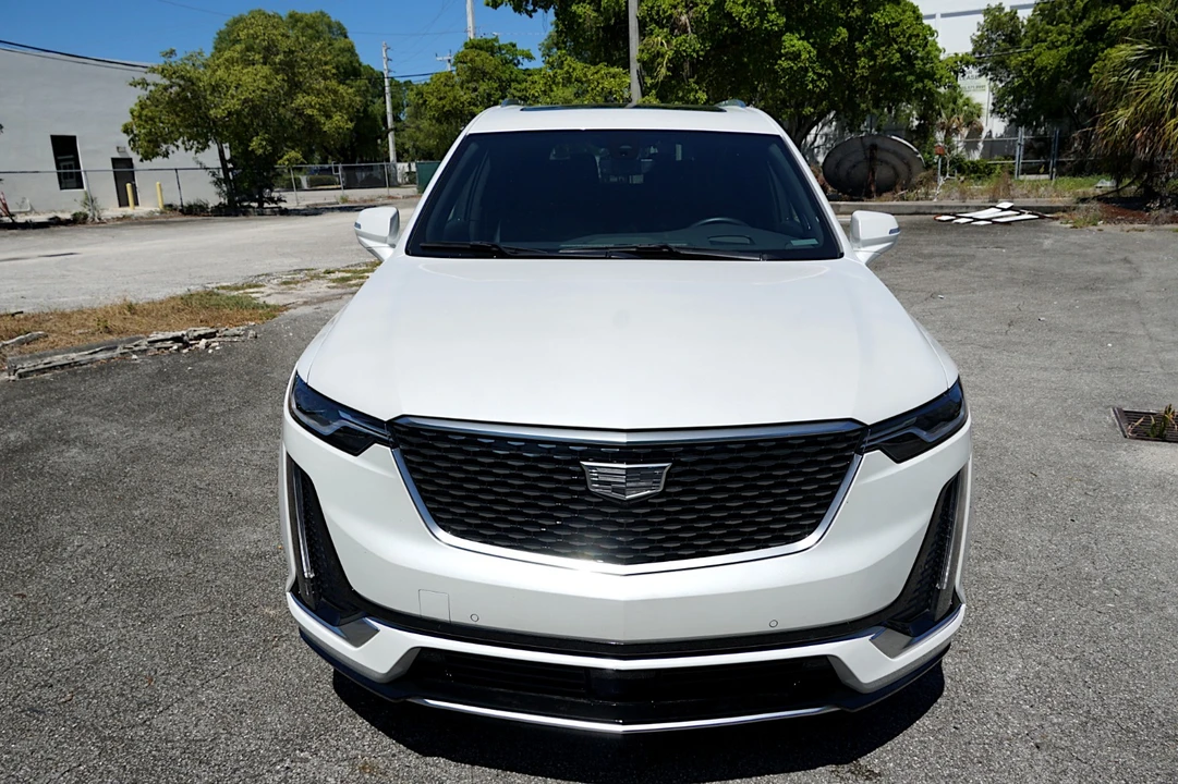 2025 Cadillac XT6 - Image 13 of 31