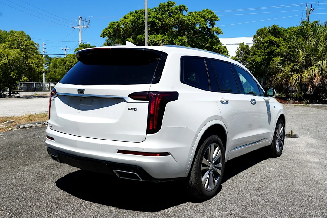 2025 Cadillac XT6 - Image 7 of 31