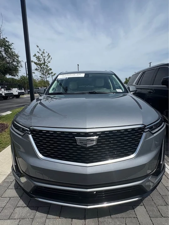 2025 Cadillac XT6 - Image 11 of 13