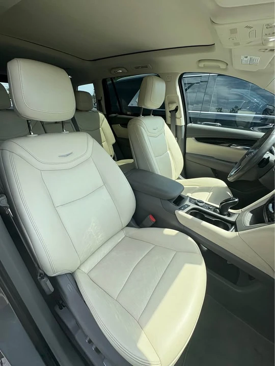 2025 Cadillac XT6 - Image 9 of 13