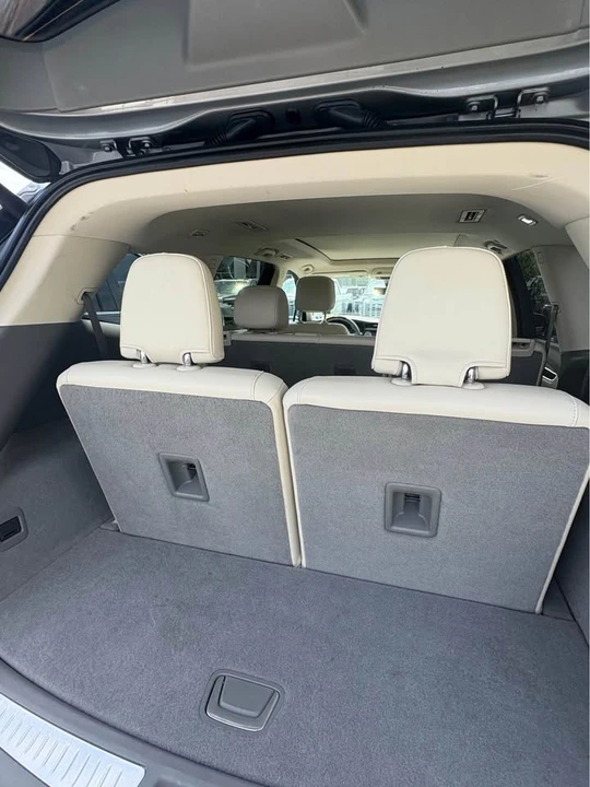 2025 Cadillac XT6 - Image 7 of 13