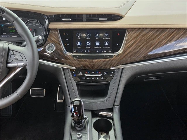 2025 Cadillac XT6 - Image 17 of 21