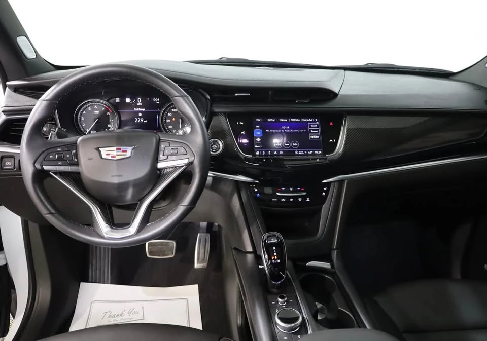 2025 Cadillac XT6 - Image 12 of 19