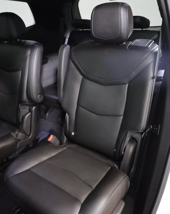 2025 Cadillac XT6 - Image 11 of 19