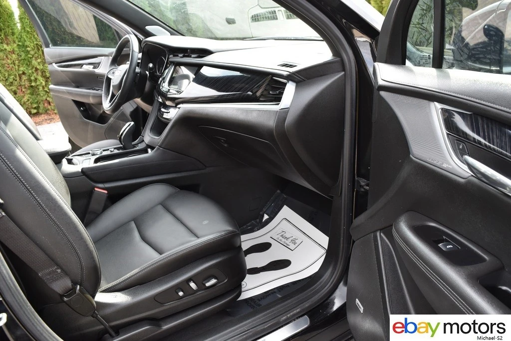 2025 Cadillac XT6 - Image 18 of 21