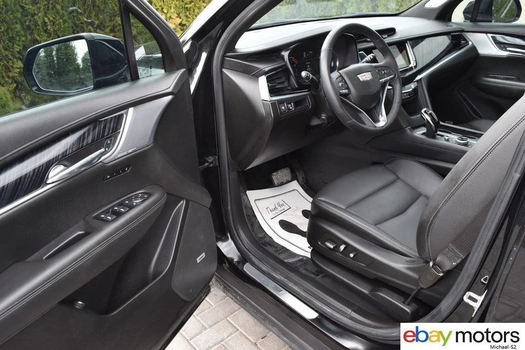 2025 Cadillac XT6 - Image 11 of 21