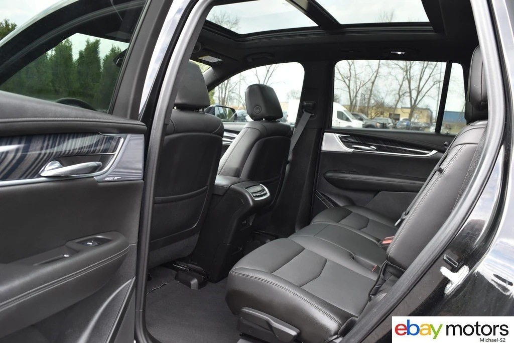2025 Cadillac XT6 - Image 13 of 21