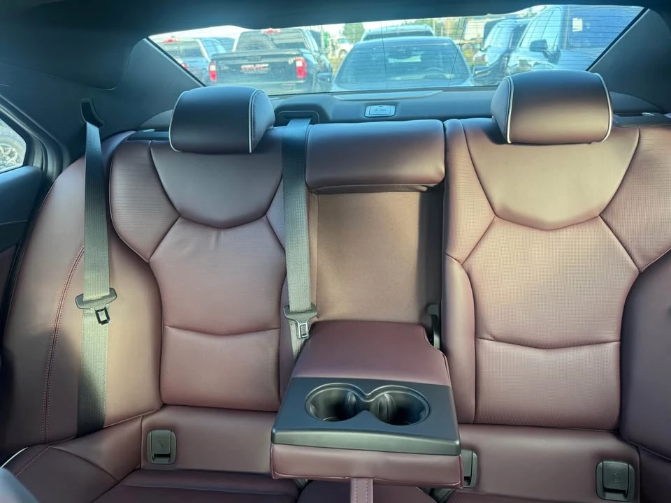 2025 Cadillac CT4 - Image 10 of 17