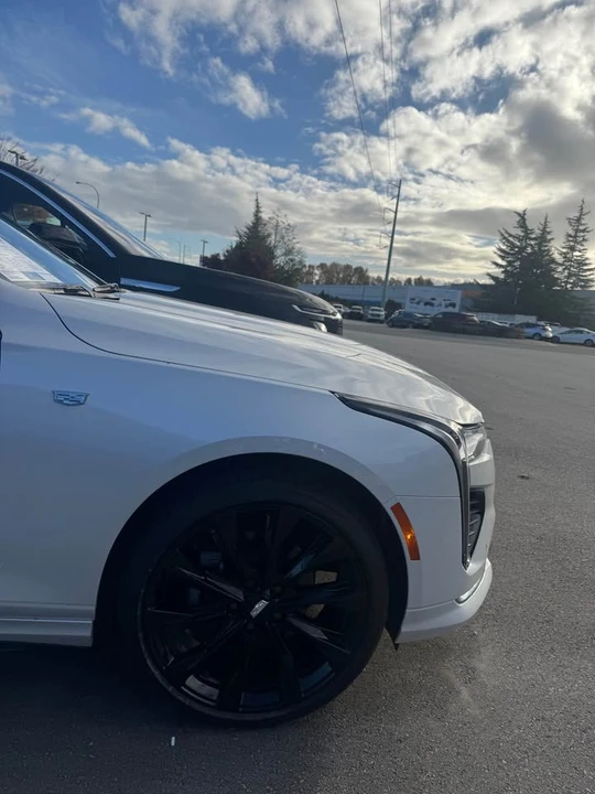 2025 Cadillac CT4 - Image 3 of 17