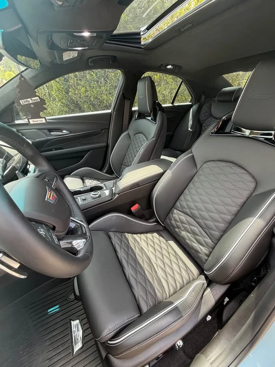 2025 Cadillac CT4-V Blackwing - Image 8 of 13