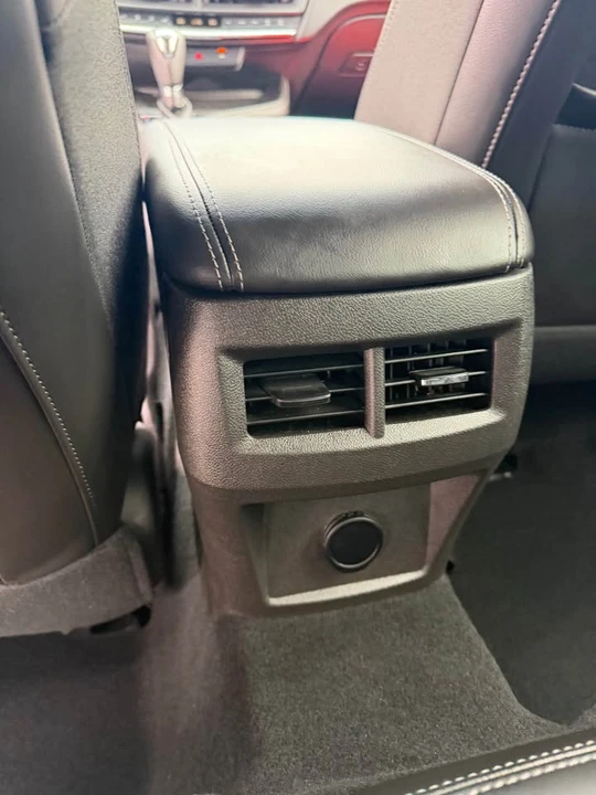 2025 Cadillac CT4 - Image 10 of 15