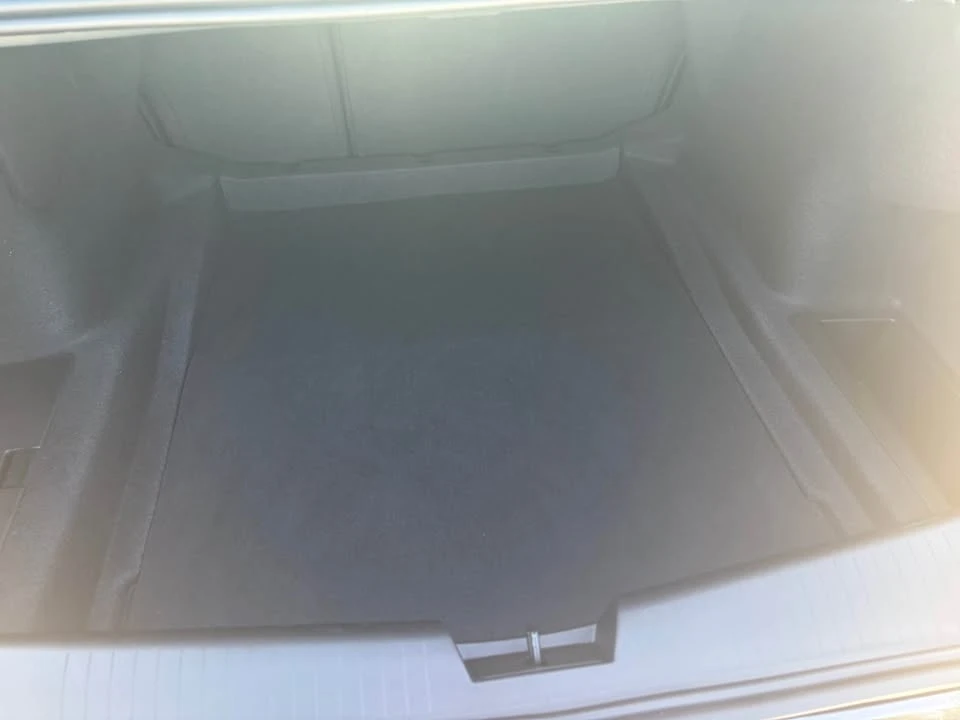 2025 Cadillac CT4 - Image 9 of 10