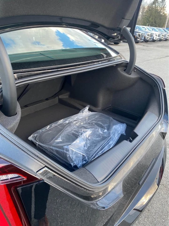 2025 Cadillac CT4 - Image 15 of 15