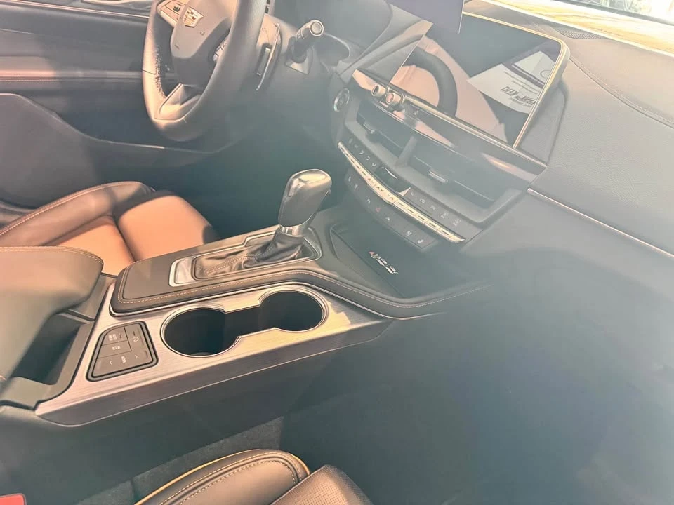 2025 Cadillac CT4 - Image 7 of 8