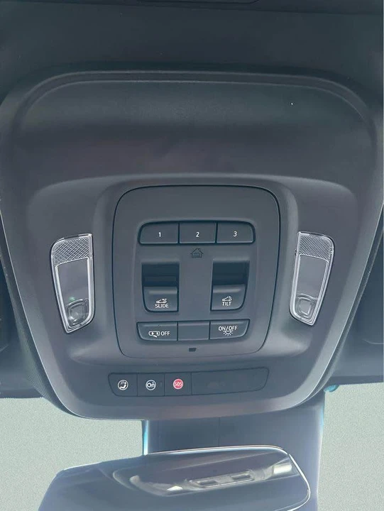 2025 Cadillac CT4 - Image 15 of 18