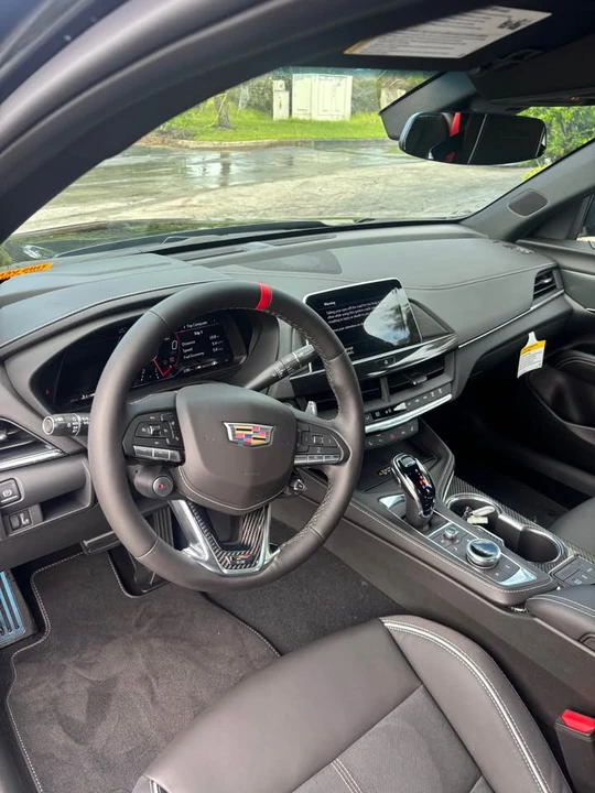 2025 Cadillac CT4-V Blackwing - Image 6 of 7