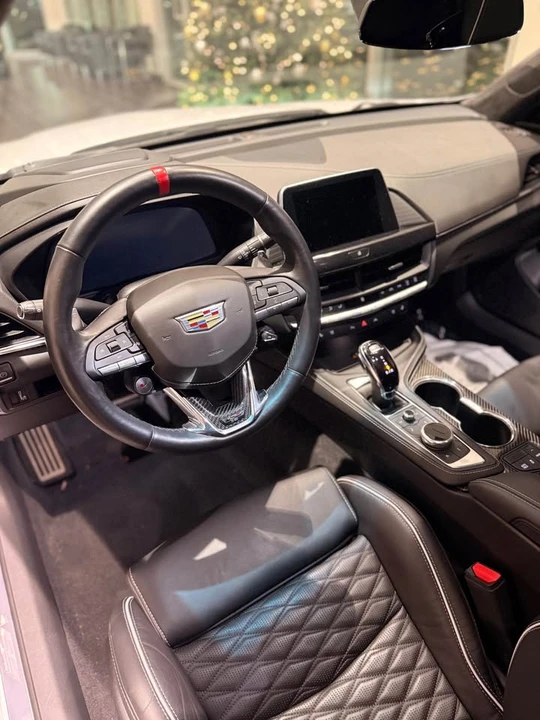 2025 Cadillac CT4-V Blackwing - Image 8 of 15