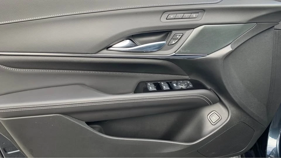 2025 Cadillac CT4-V Blackwing - Image 11 of 17