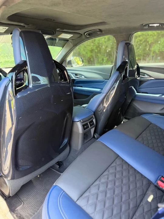 2025 Cadillac CT4-V Blackwing - Image 7 of 8