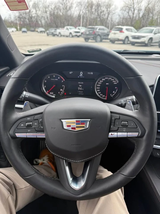 2025 Cadillac CT4-V - Image 13 of 17