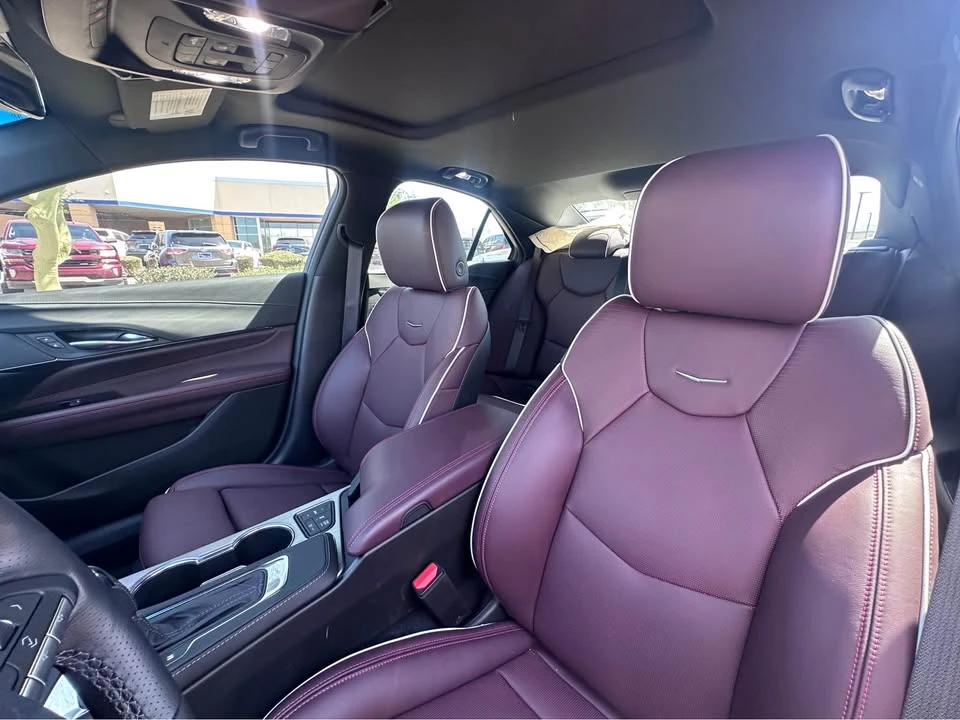 2025 Cadillac CT4-V - Image 11 of 11