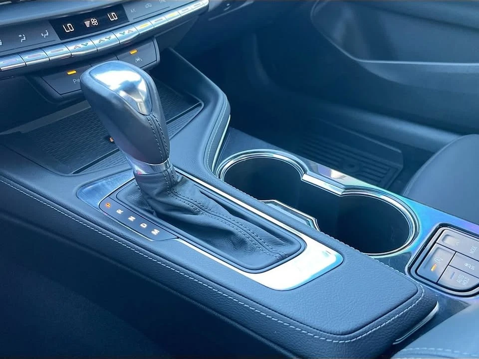 2025 Cadillac CT4 - Image 17 of 19