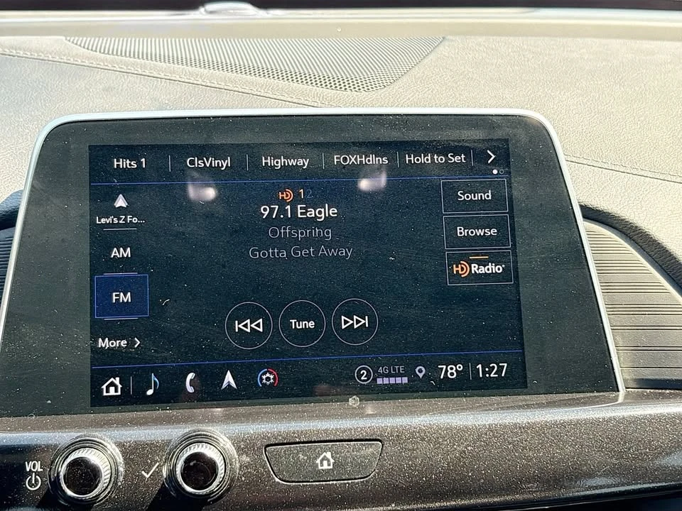 2025 Cadillac CT4 - Image 15 of 20