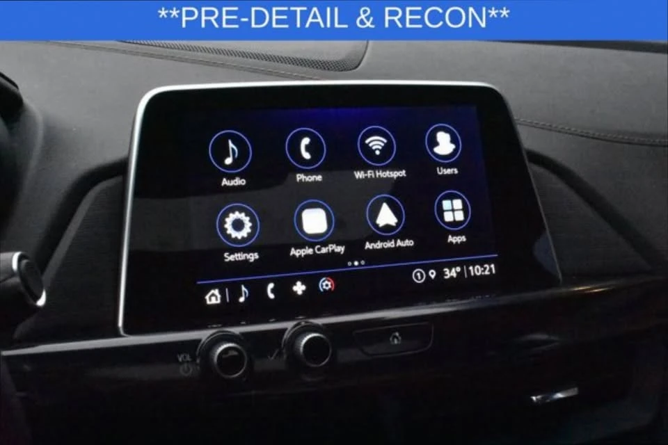 2025 Cadillac CT4 - Image 14 of 15