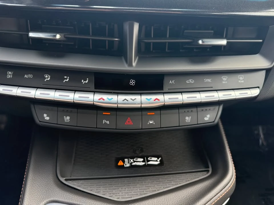 2025 Cadillac CT4 - Image 8 of 17
