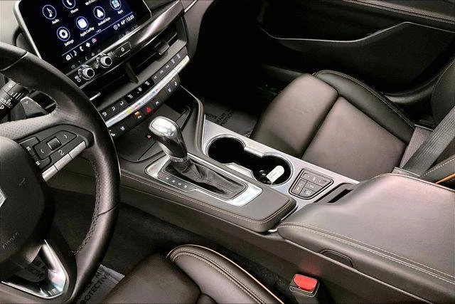 2025 Cadillac CT4 - Image 15 of 20