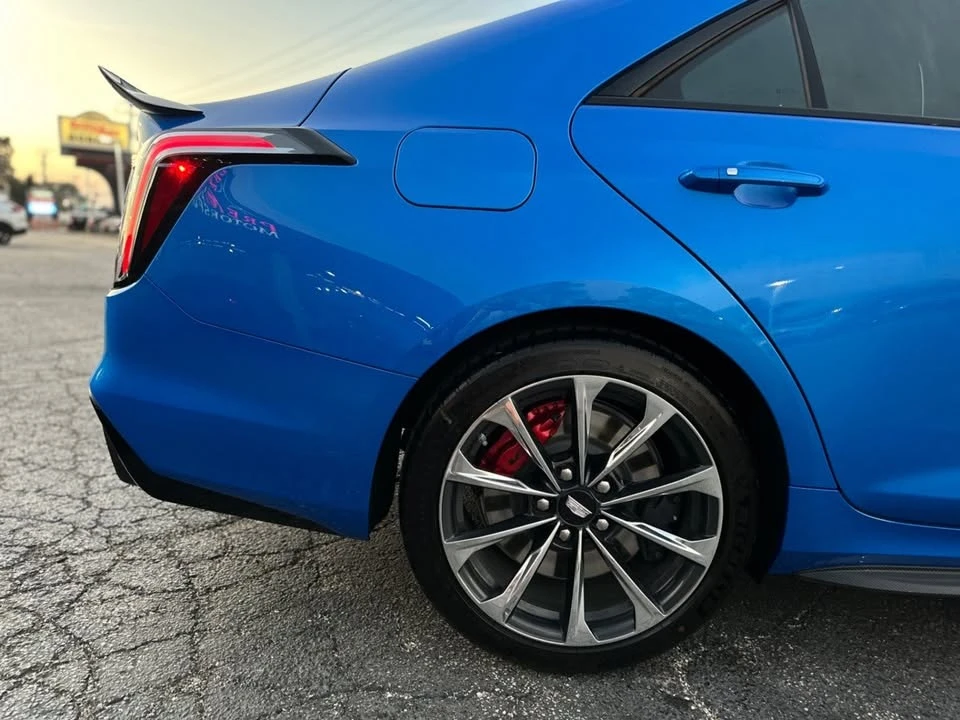 2025 Cadillac CT4-V - Image 14 of 16