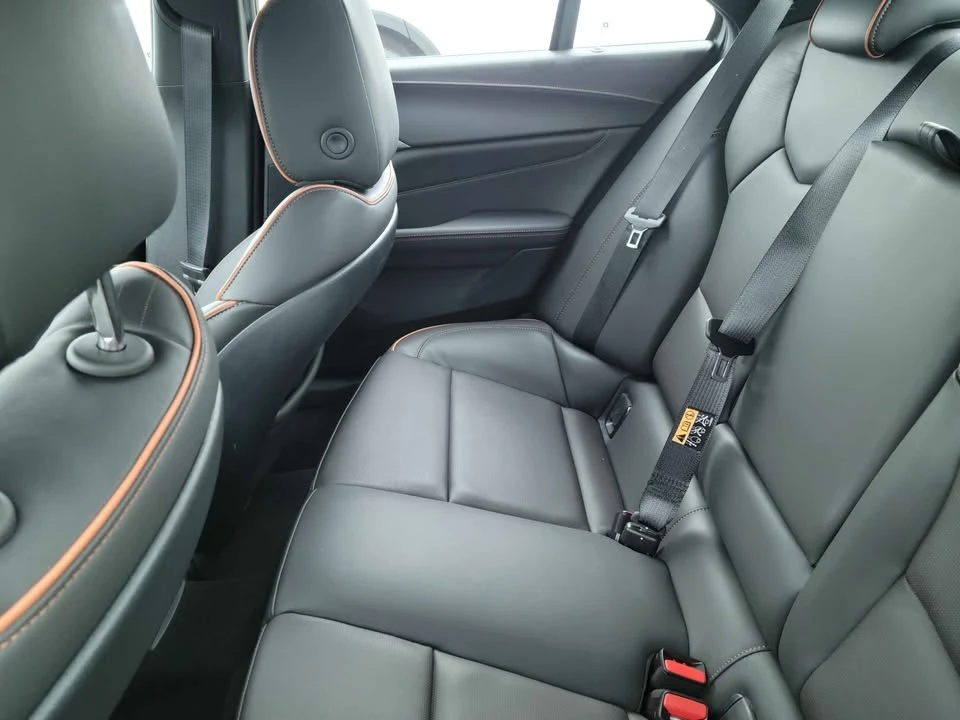 2025 Cadillac CT4-V - Image 5 of 10