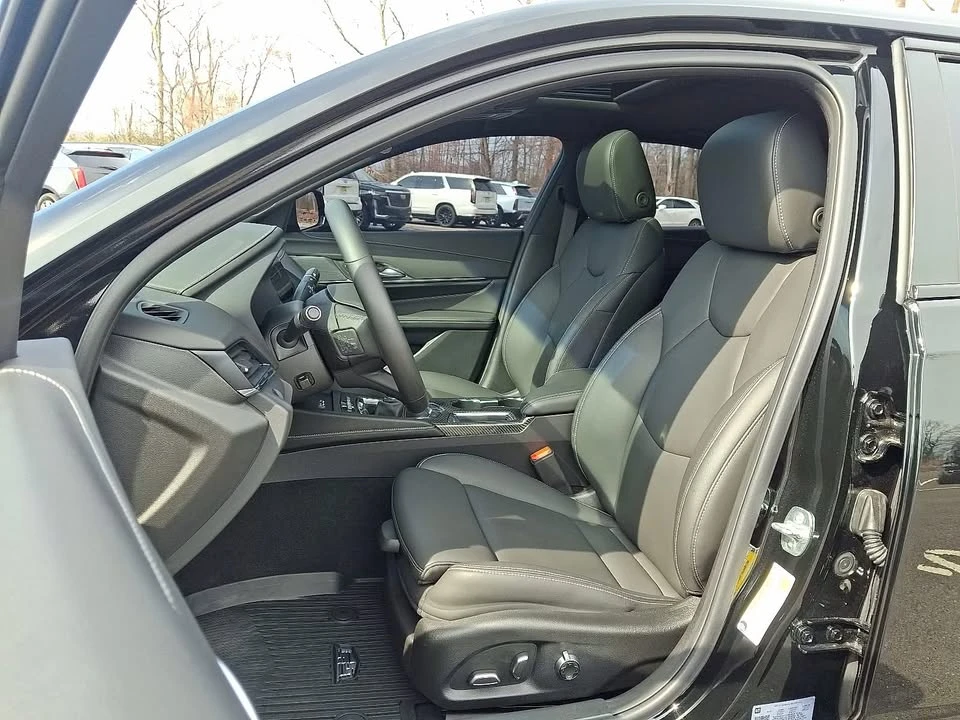 2025 Cadillac CT4-V Blackwing - Image 17 of 20