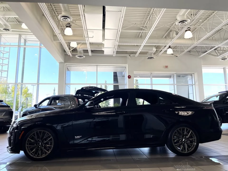 2025 Cadillac CT4-V Blackwing - Image 4 of 5