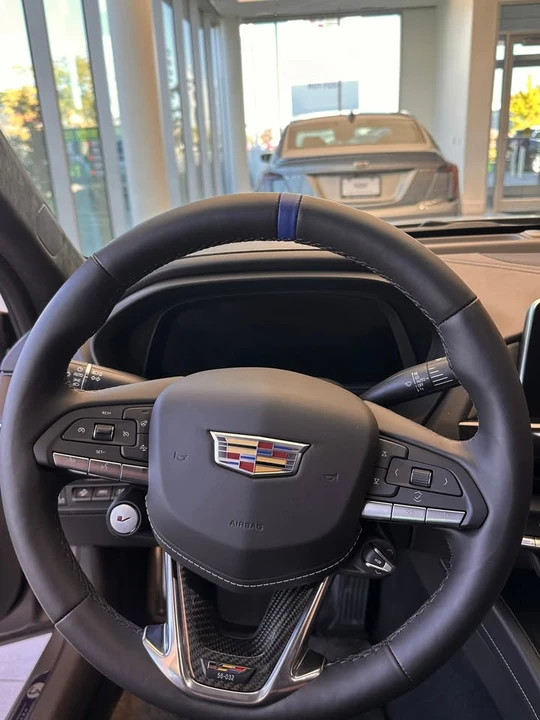2025 Cadillac CT4-V Blackwing - Image 9 of 18