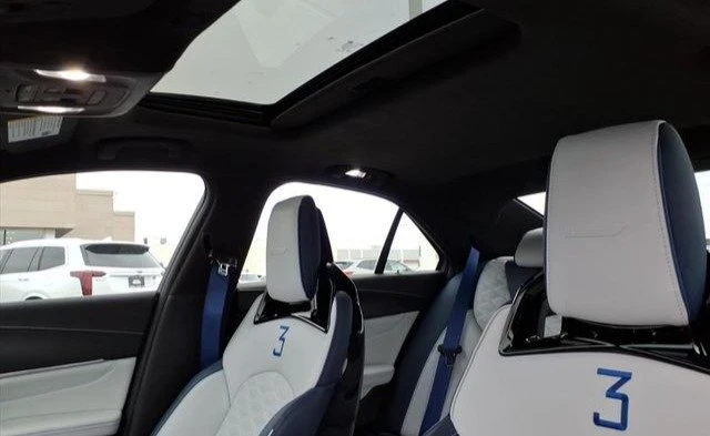 2025 Cadillac CT4-V Blackwing - Image 2 of 19